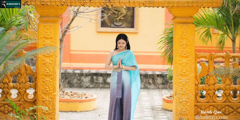 Góc Check-in Thơ Mộng Tại Chùa Tà Pạ