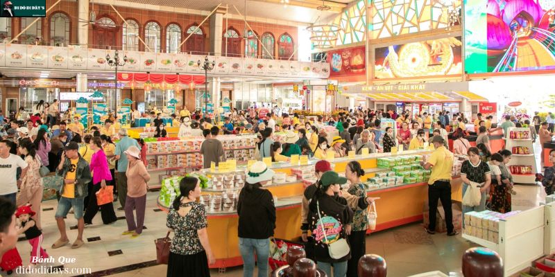 Mua sắm đặc sản phong phú tại KDL Tân Huê Viên