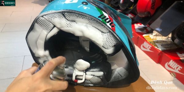 6 Cách Đánh Bay Ố Vàng Trên Nón Bảo Hiểm Hiệu Quả