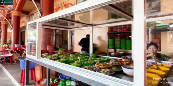 Thưởng thức cơm chay từ thiện