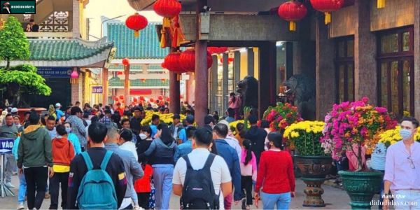 Miếu Bà Chúa Xứ Núi Sam