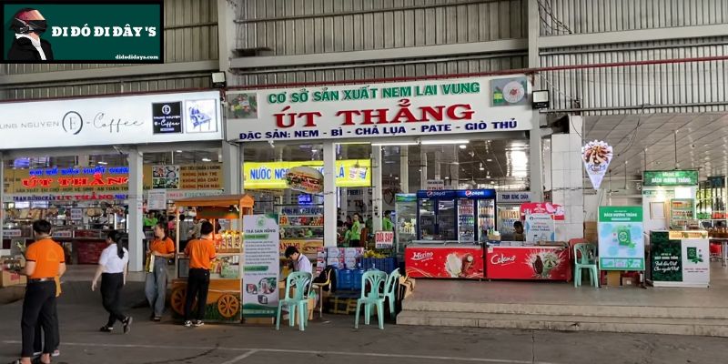 Trạm Dừng Chân Út Thẳng