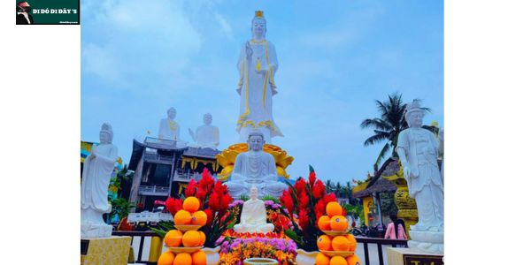 Bức Tượng Mẹ Nam Hải Tiền Giang