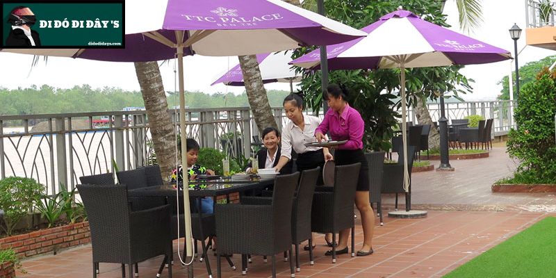 Ẩm Thực View Bờ Sông Tuyệt Đẹp