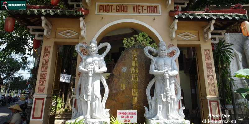 Cổng Tam Quan