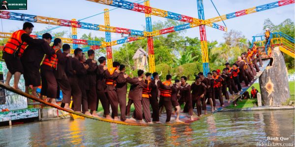 chơi cầu lắc ở Mỹ Khánh