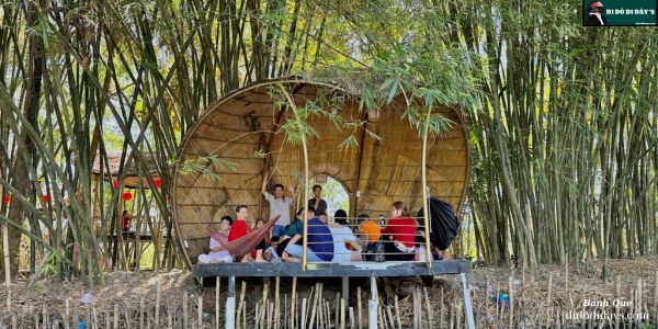 Thưởng Thức Ẩm Thực Giữa Hàng Tre Xanh Mát