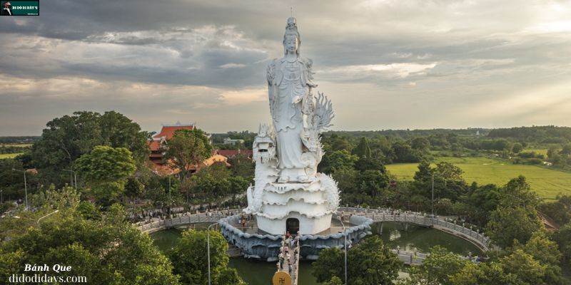 Quán Thế Âm Bồ Tát cao 25m