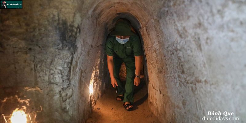Chui hầm Địa Đạo