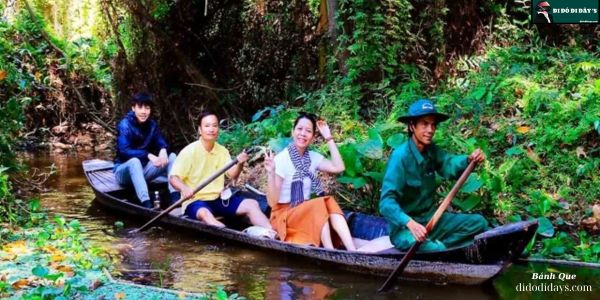 Chèo xuồng ba lá ở Xèo Quít