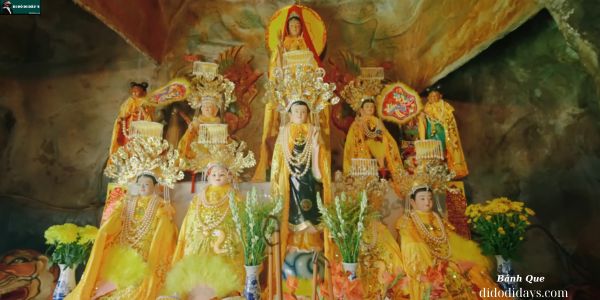 Điện Thờ Các Thánh Mẫu