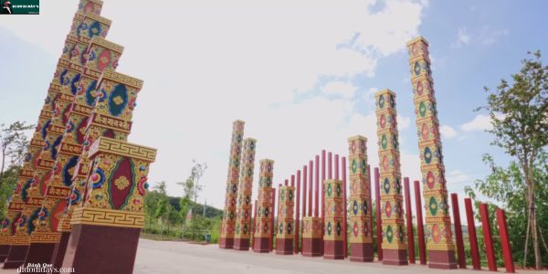 Cột biểu tượng Himalaya