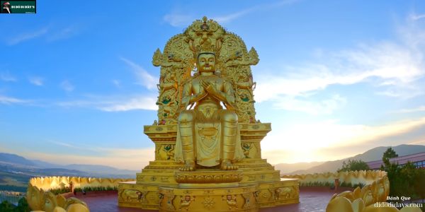 Tượng Phật Di Lặc (hình tướng Kim Cương Thừa)